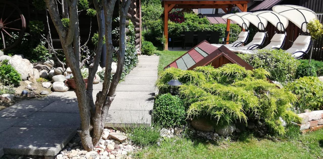 Apartmany U Jirousu โรกีนีซ นัด ยีเซอโร ภายนอก รูปภาพ